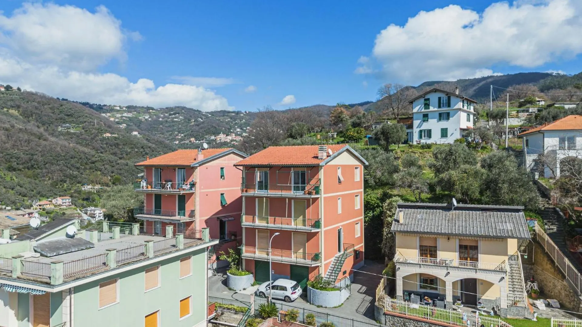 Apartment Come Il Sole All'Improvviso By Interhome Moneglia